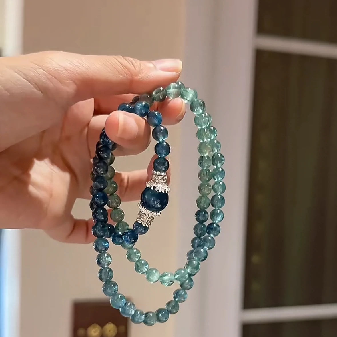 Aquamarine, clear green, three circles, stacked bracelets, round beads, zircon, elastic rope, versatile, high-value, gradient, multi-purpose clavicle chain