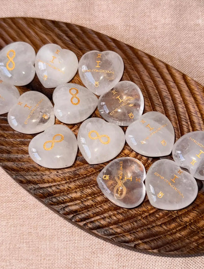 Tarot Element Natural Crystal Heart Palm Stone (2 Styles)