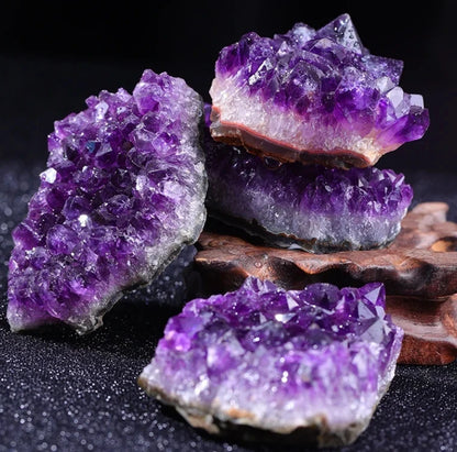Shop Owner’s Pick：Natural Amethyst Geode Crystal (10–40g)💜